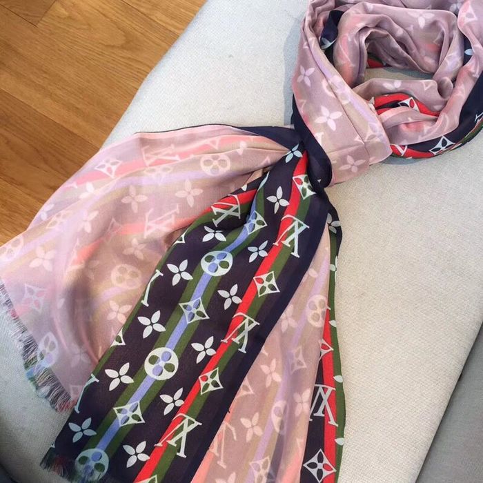 Louis Vuitton Scarf LVS00050